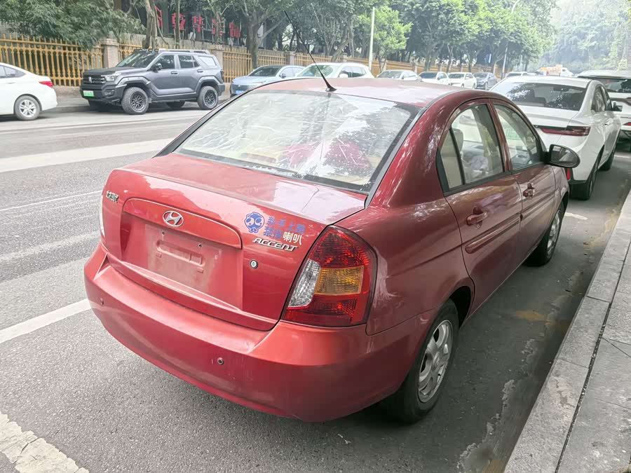 Hyundai Accent 2010 #7 Hyundai Accent 2010 car image #7