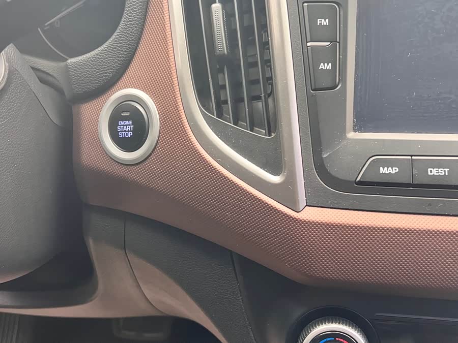 Hyundai ix25 2014 car image #7