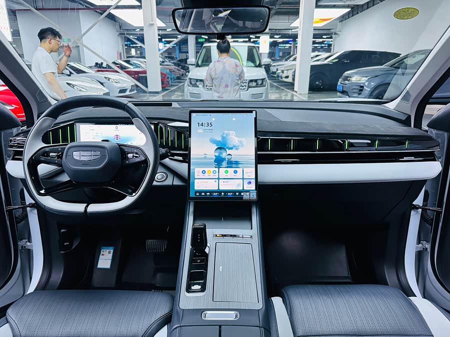 GEELY Boyue L 2024 car image #7