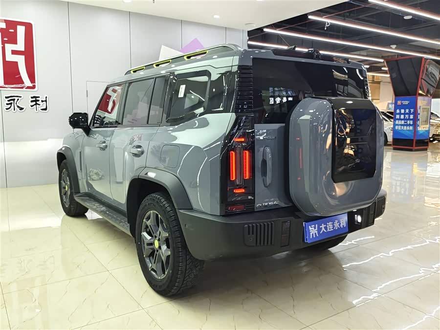 Jetour Traveller 2023 car image #7