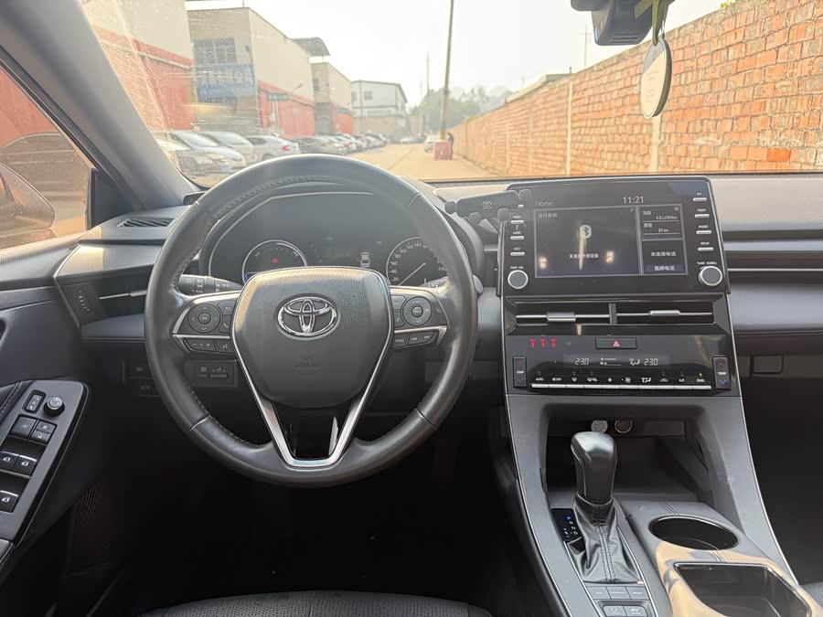 Toyota Avalon 2021 car image #7