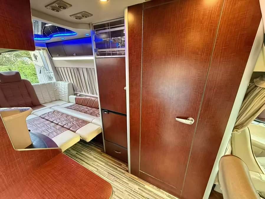 JAC 2014 #7 JAC 2014 car image #7