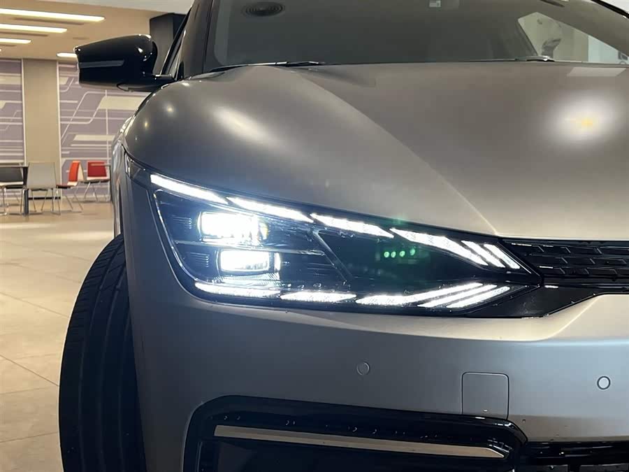 Kia EV6 2023 изображение автомобиля #7