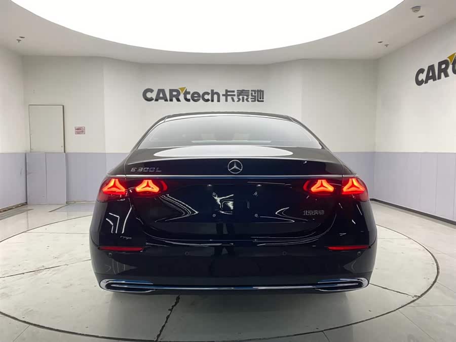 Mercedes-Benz E Class 2025 car image #7