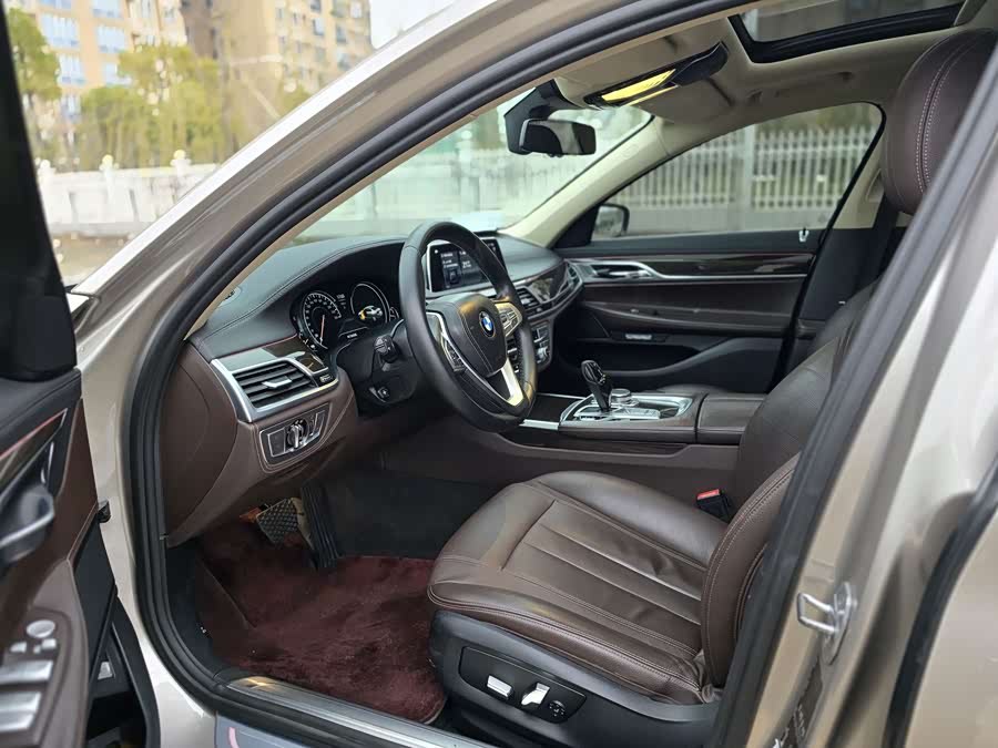 BMW 7 Series 2016 immagine di auto #7