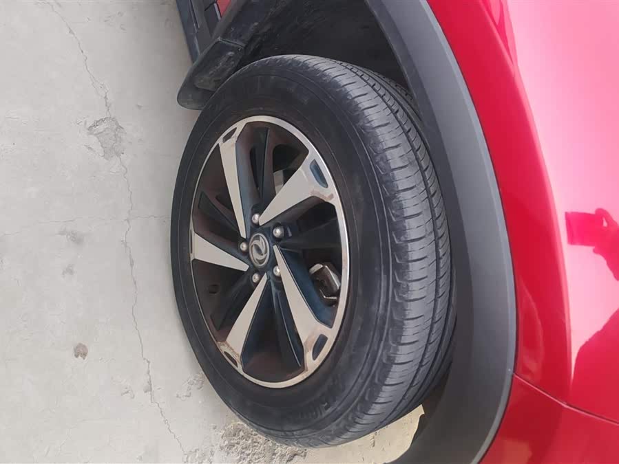 Forthing T5 2019 imagem de carro #7