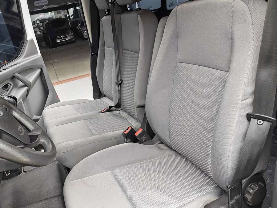 Ford Transit 2020 car image #7