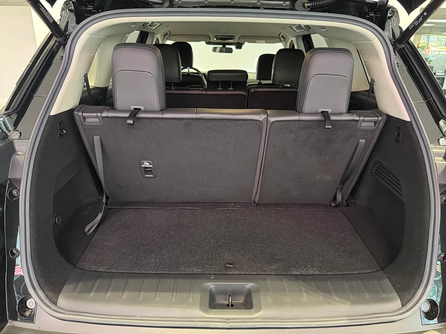 Nissan Pathfinder 2024 car image #7