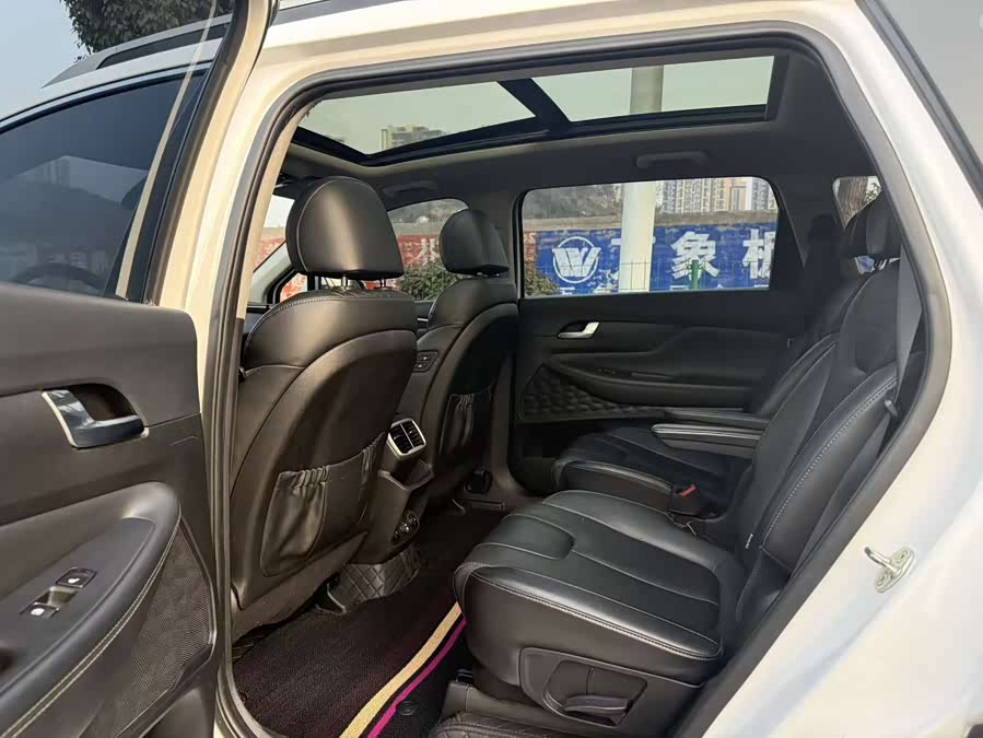 Hyundai Santa Fe 2020 car image #7