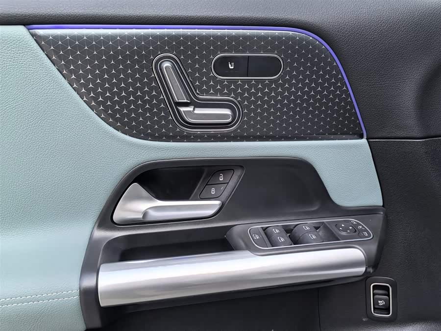 Mercedes-Benz EQA Class 2025 #7 Mercedes-Benz EQA Class 2025 car image #7