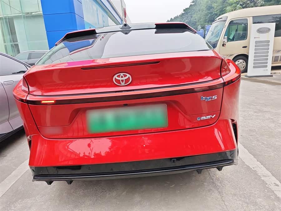 Toyota bZ5 2025 car image #7