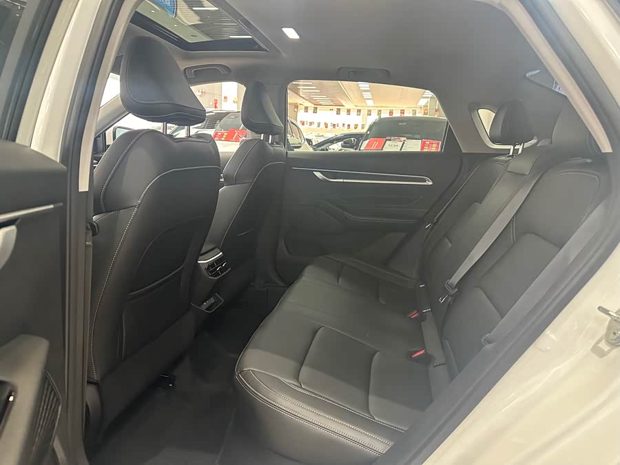 GEELY Emgrand 2025 car image #7