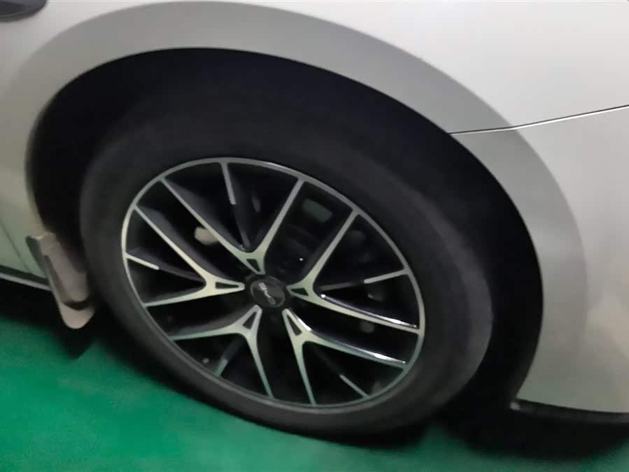 BYD Seal 07 DM-i 2024 car image #7