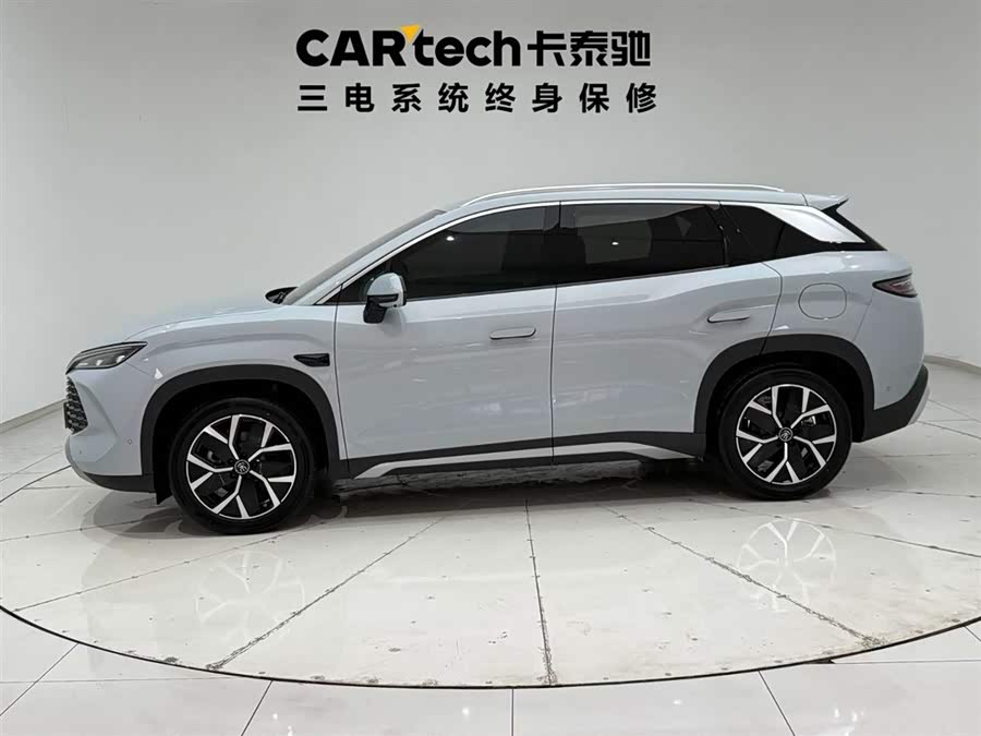 BYD SongL DM-i 2025 #7 BYD SongL DM-i 2025 car image #7