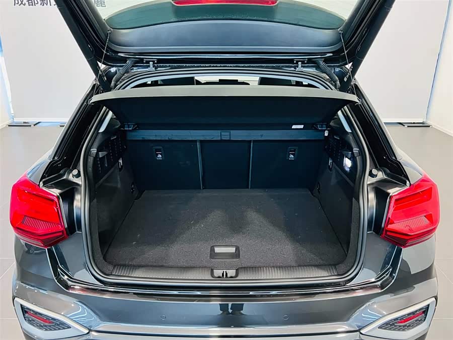 Audi Q2L 2024 imagem de carro #7