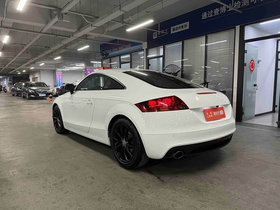 Audi TT 2012 car image #7