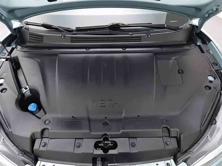 哪吒汽车 哪吒V 2021 汽车图片 #7