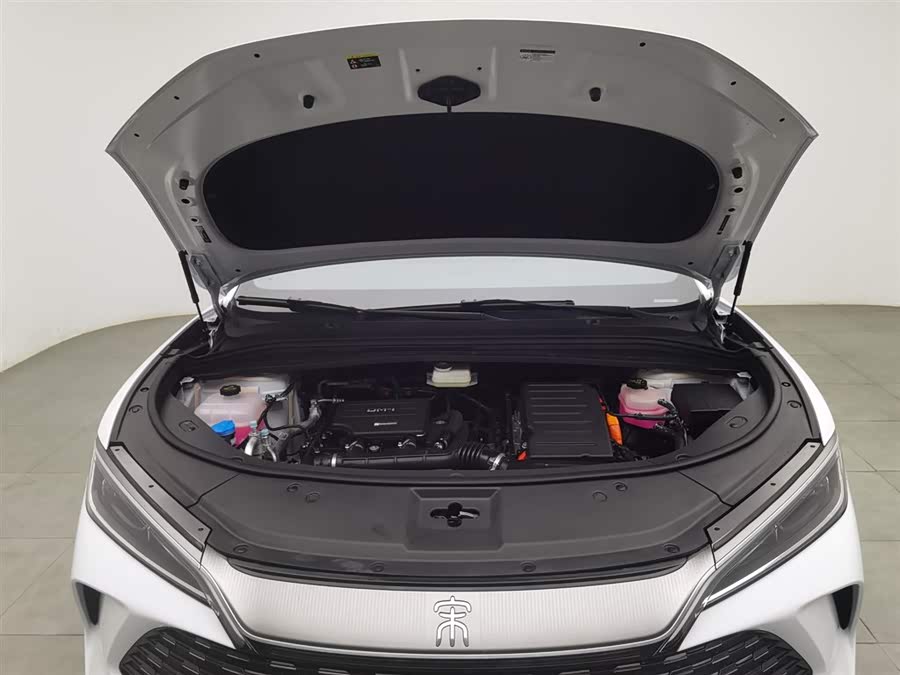 BYD SongL DM-i 2025 car image #7
