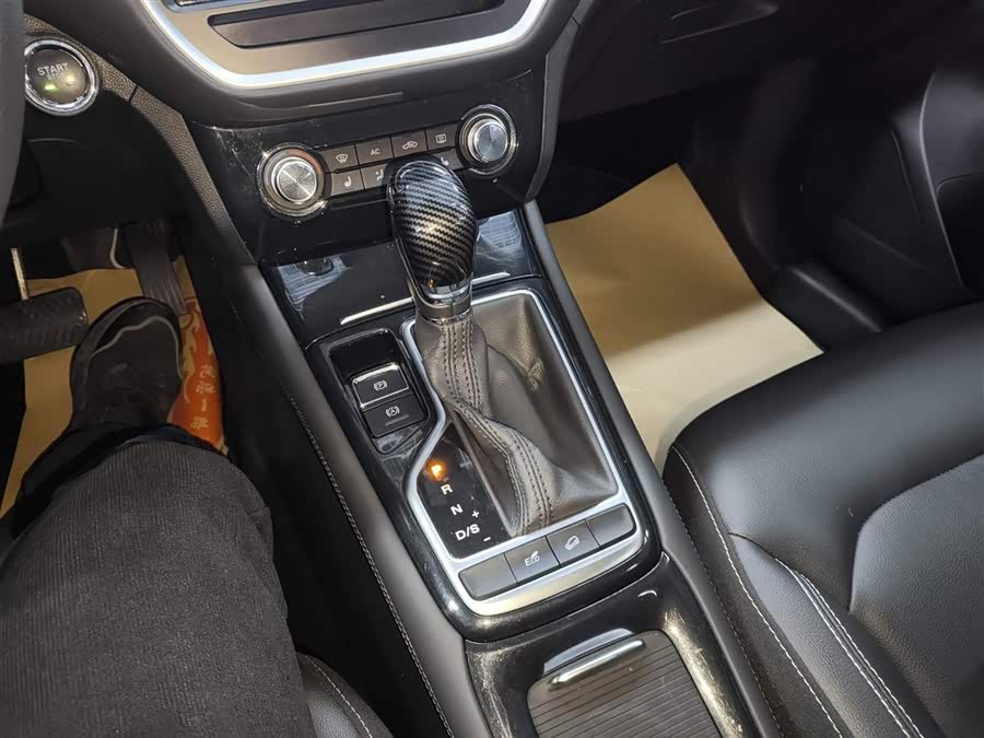 Roewe RX3 2020 изображение автомобиля #7