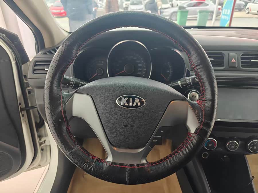 起亚 起亚K2 2014 汽车图片 #7