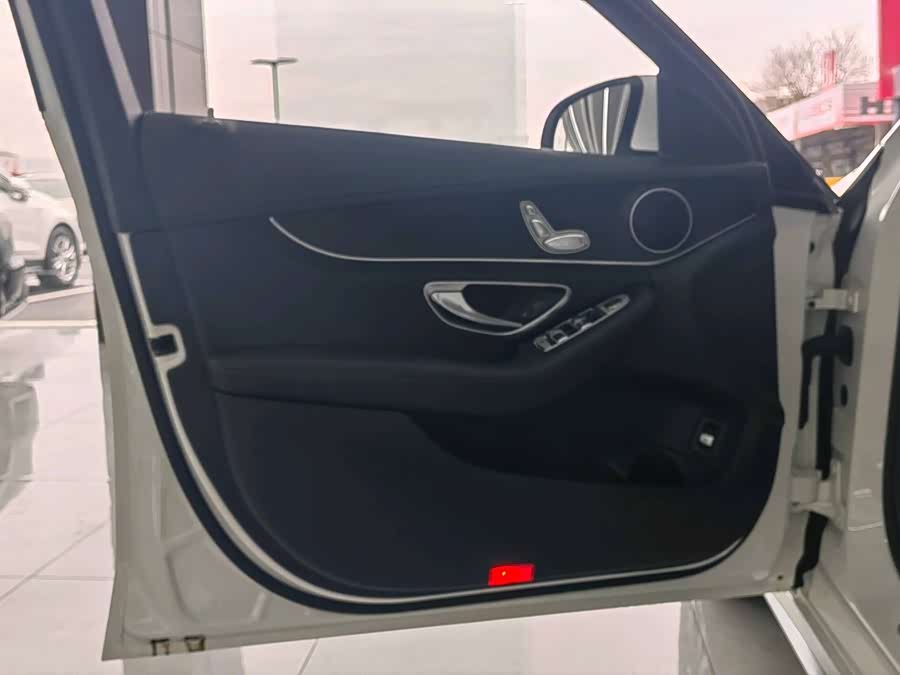 Mercedes-Benz C Class 2020 car image #7