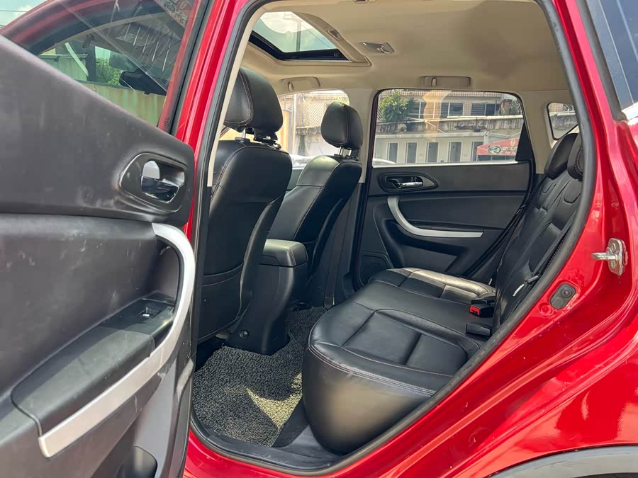 Changan CS35 2015 car image #7