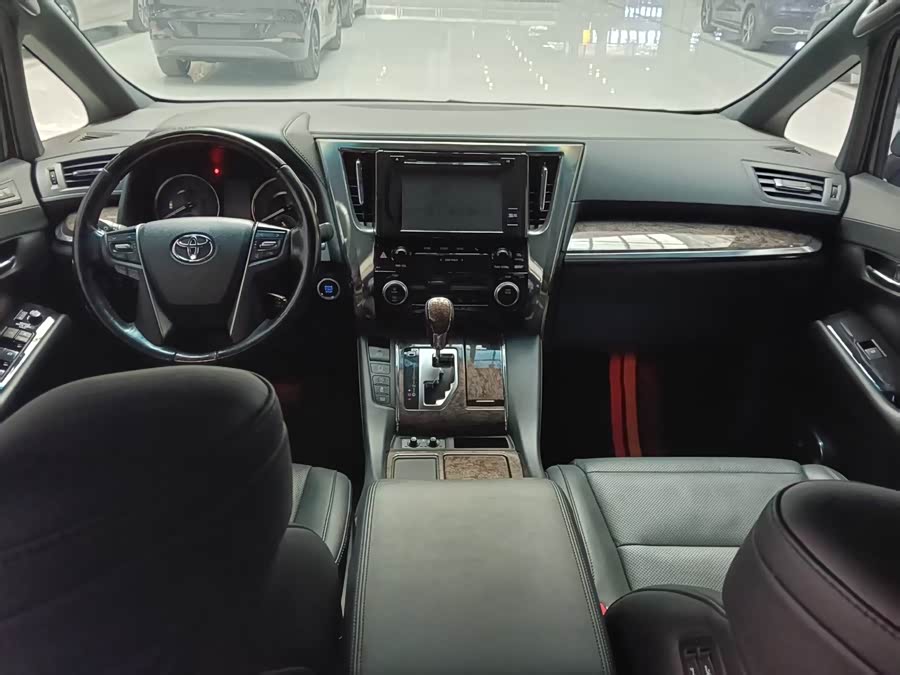 Toyota Alphard 2019 immagine di auto #7
