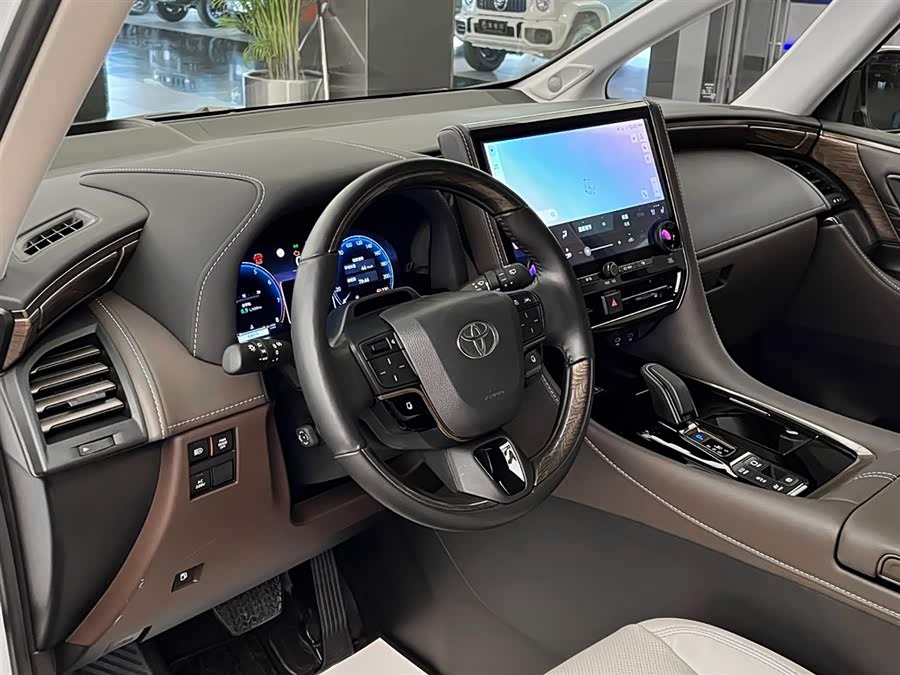 Toyota Alphard 2024 #7 Toyota Alphard 2024 car image #7