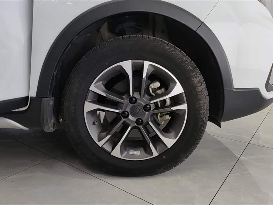 GEELY Vision X3 2019 immagine di auto #7