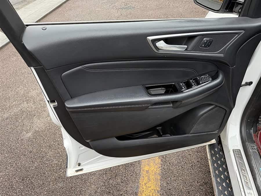 Ford Edge 2018 car image #7