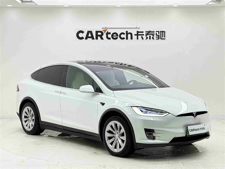 Tesla Model X 2018 #7 Tesla Model X 2018 car image #7