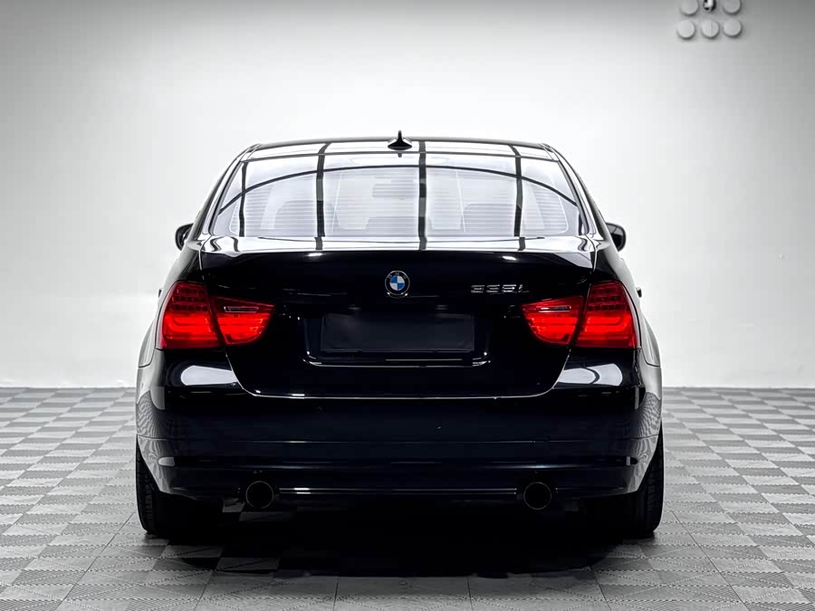 BMW 3 Series (Imported) 2010 car image #7