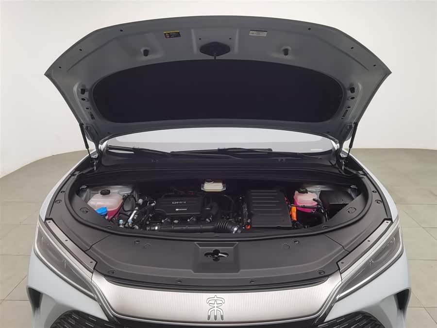 BYD SongL DM-i 2025 car image #7