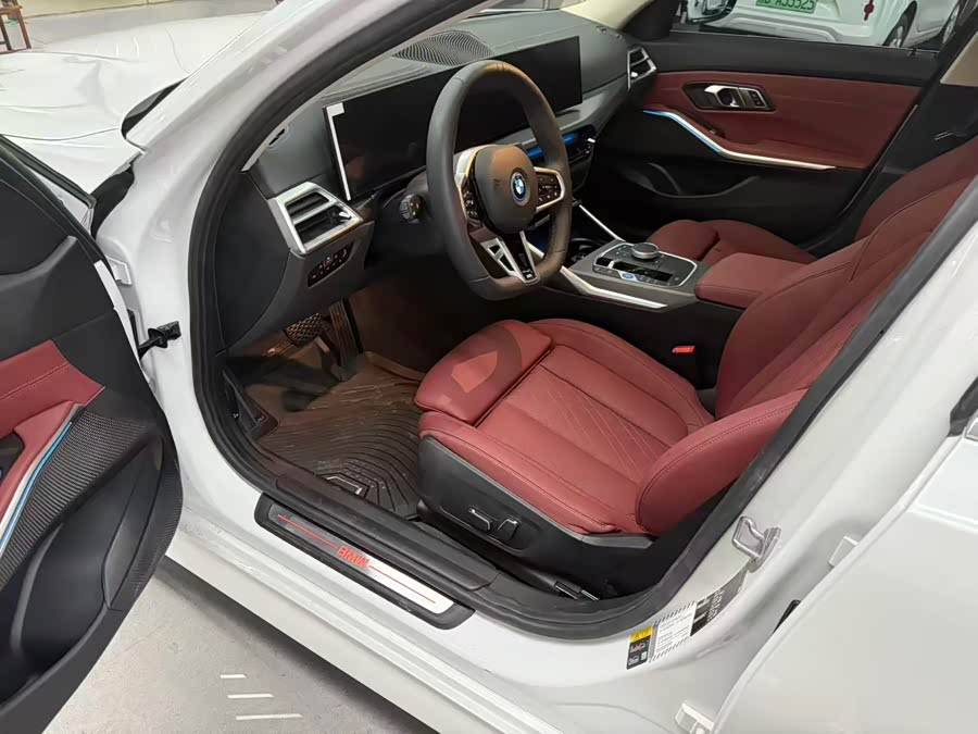 BMW i3 2023 car image #7