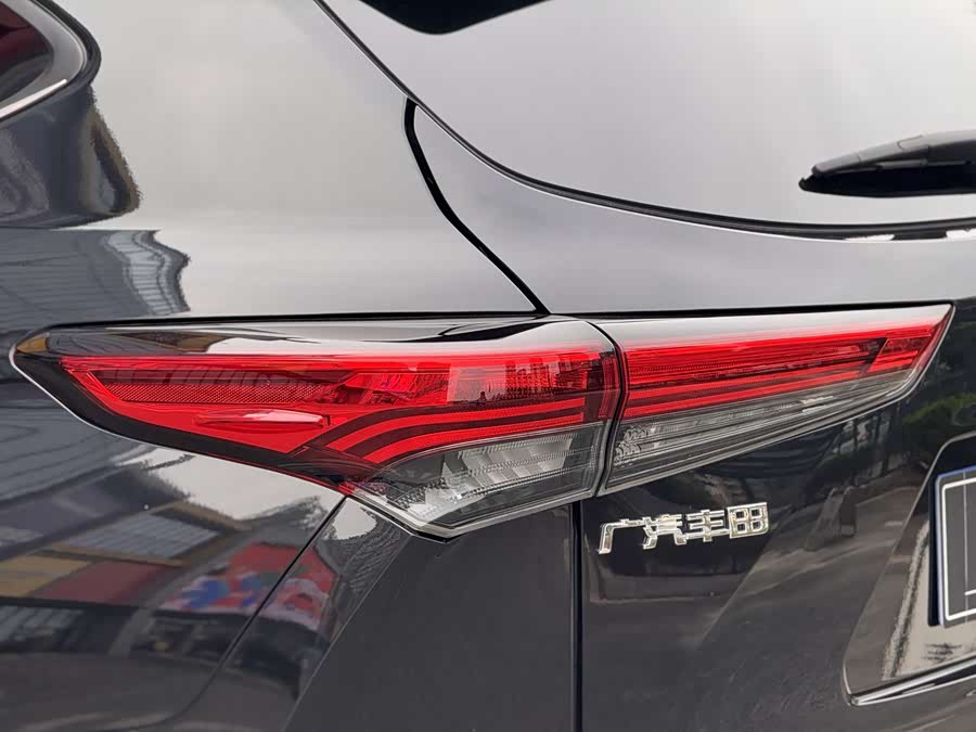 Toyota Highlander 2023 car image #7