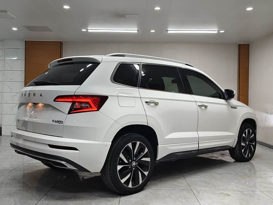 Skoda Karoq 2022 изображение автомобиля #7