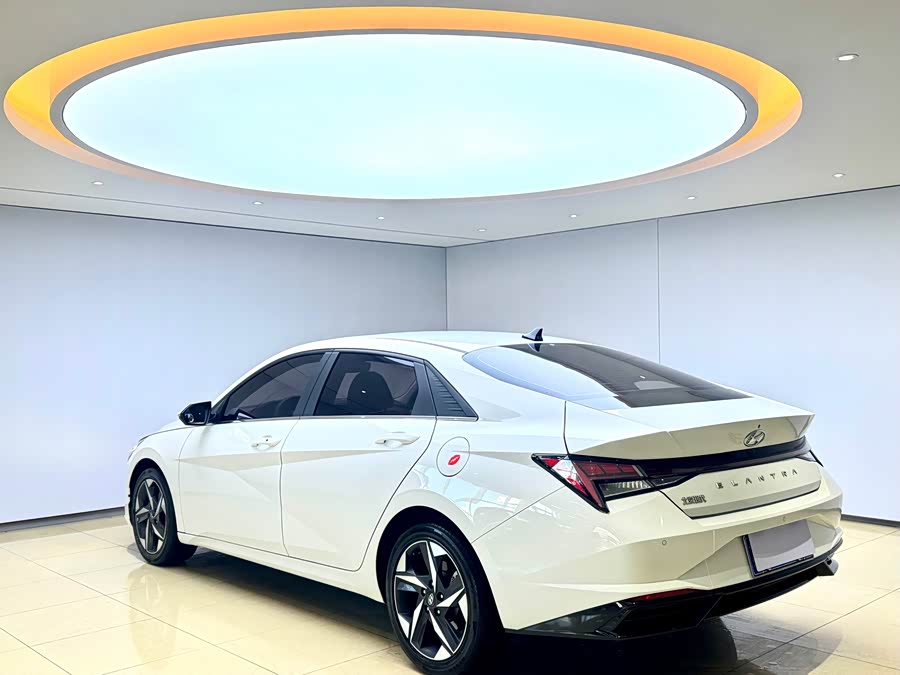 Hyundai Elantra 2022 car image #7