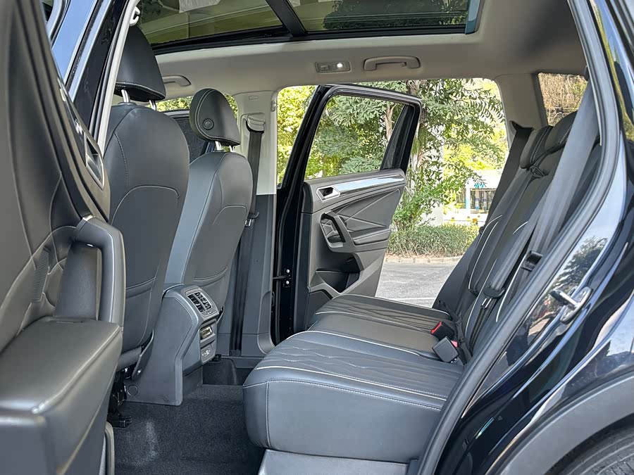 Volkswagen Tiguan L New Energy 2023 car image #7