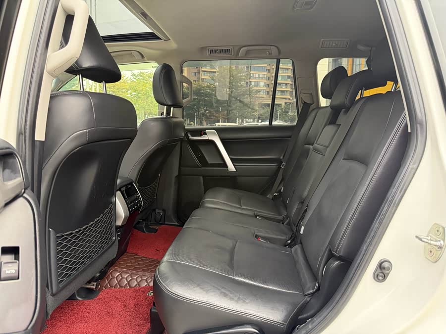 Toyota Land Cruiser Prado 2019 car image #7