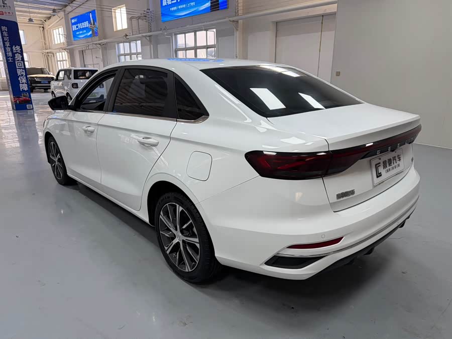 GEELY Emgrand 2023 #7 GEELY Emgrand 2023 car image #7