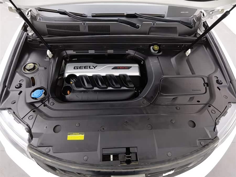 GEELY Boyue 2018 immagine di auto #7
