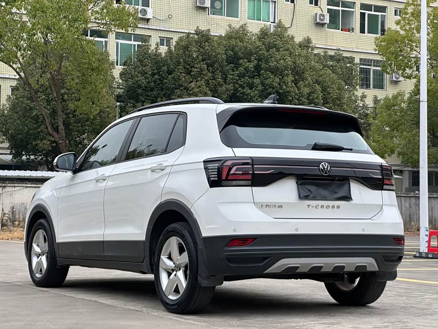 Volkswagen T-Cross 2020 #7 Volkswagen T-Cross 2020 car image #7