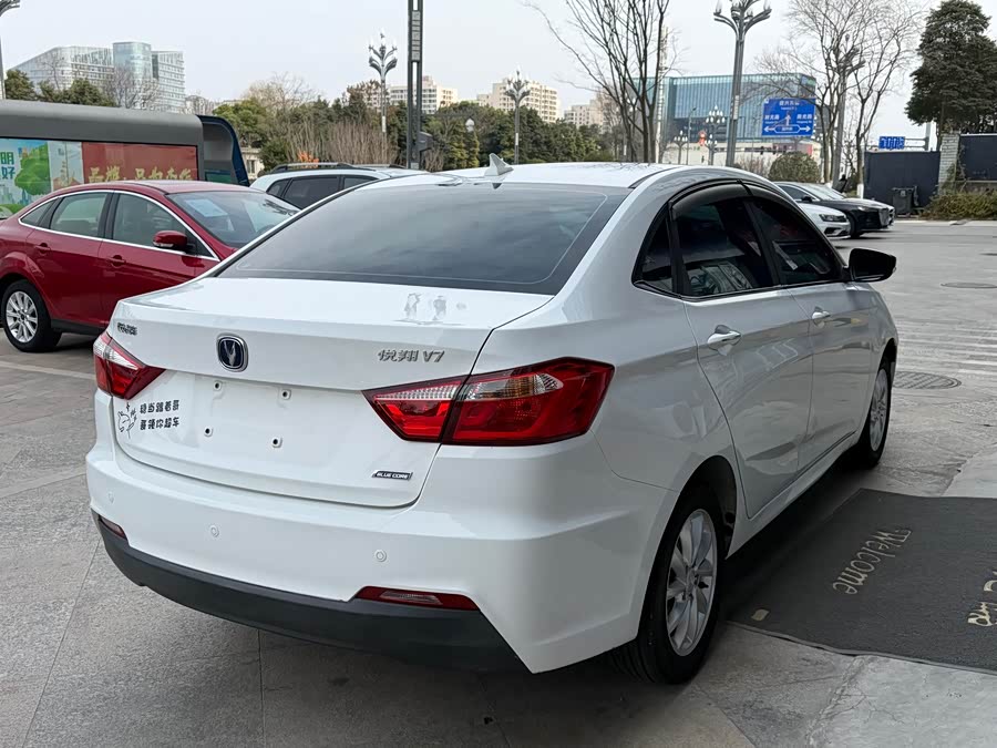 Changan Alsvin V7 2016 car image #7