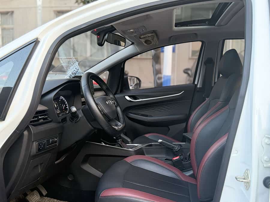 GEELY Vision X3 2021 car image #7