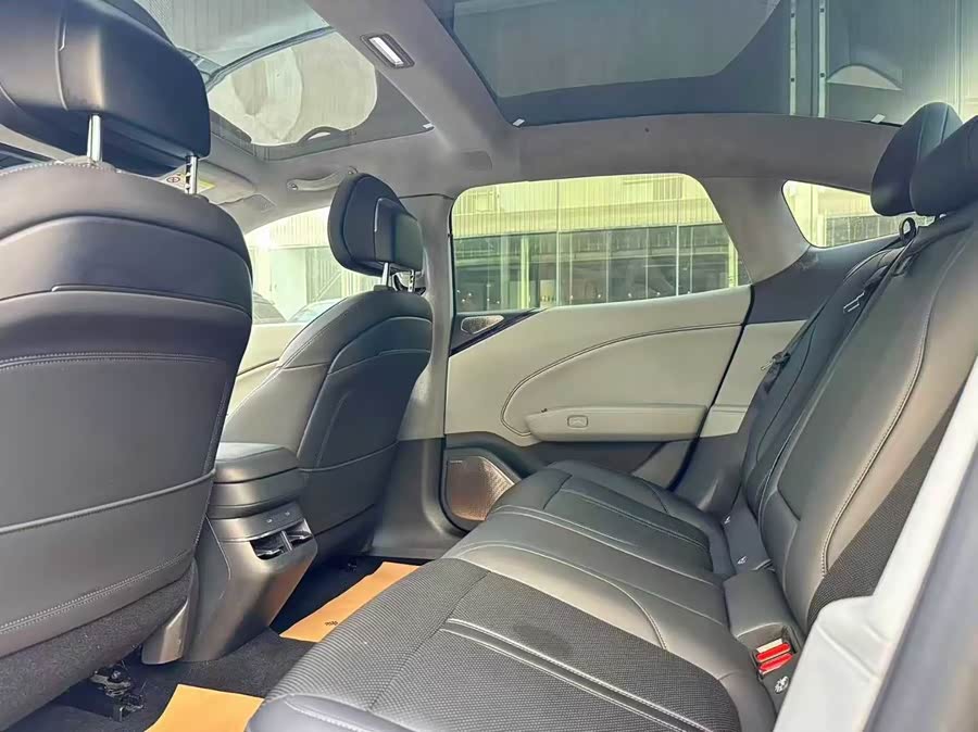 极氪 极氪007 2025 汽车图片 #7