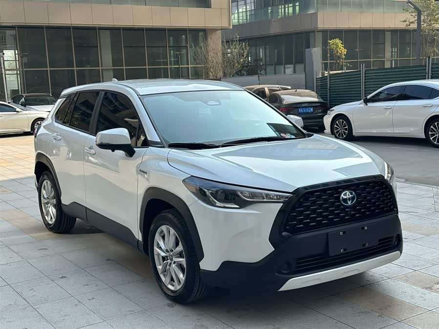 Toyota Corolla Cross 2024 immagine di auto #7