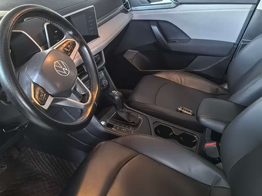 Volkswagen Tharu 2023 car image #7