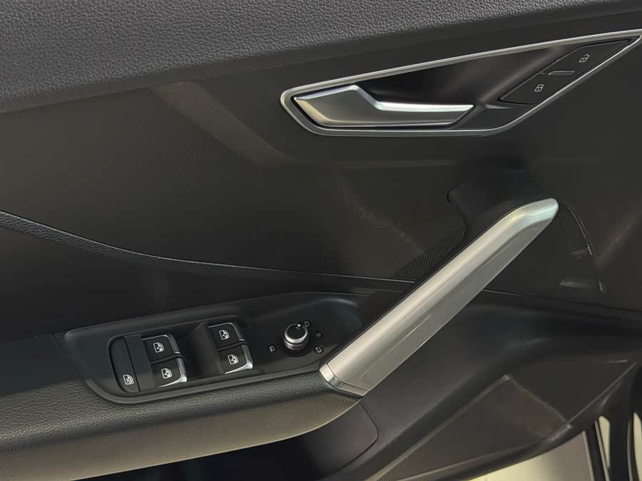 Q2L 2019 car image #7