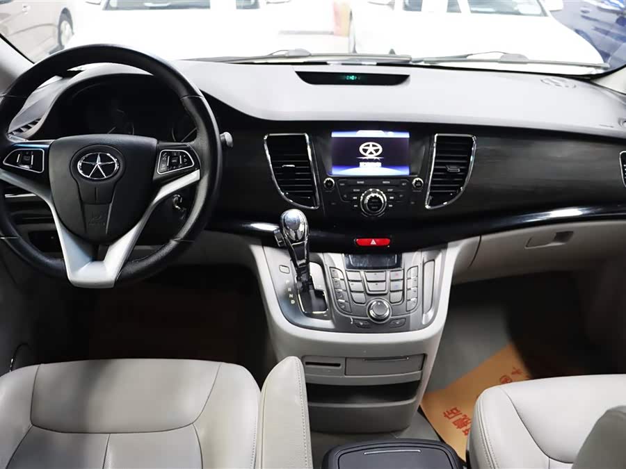 JAC 2015 car image #7