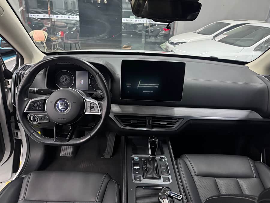 BYD Tang 2018 #7 BYD Tang 2018 car image #7